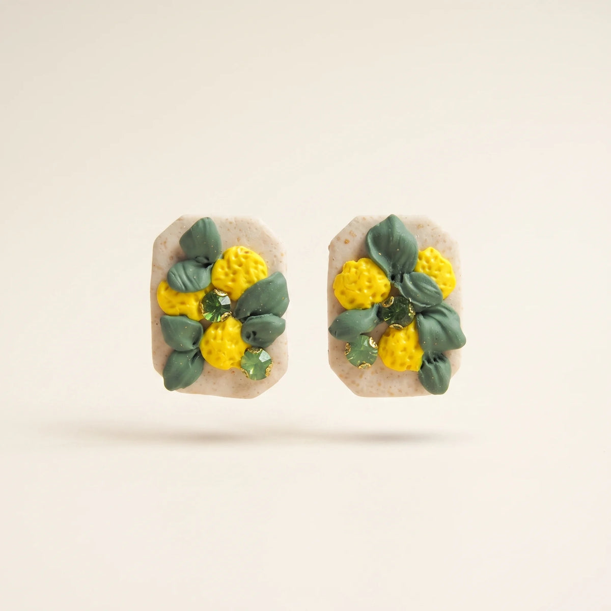 boucles Menton citron et strass vert fait main pâte polymère Flowerinlife