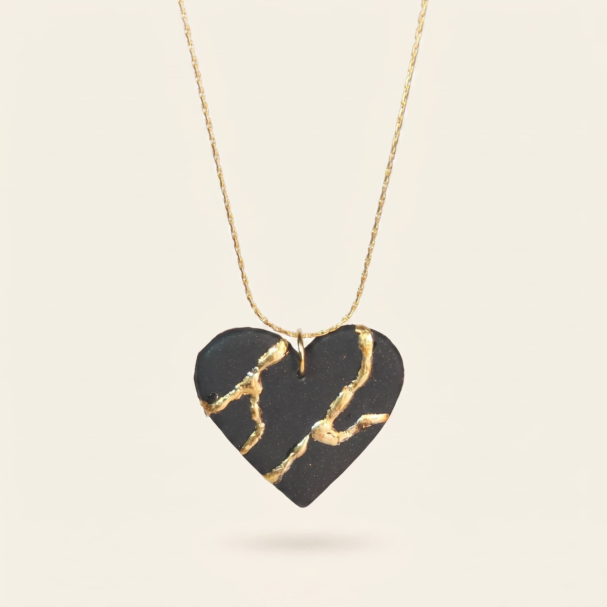 Collier cœur Kintsugi noir - Empreinte